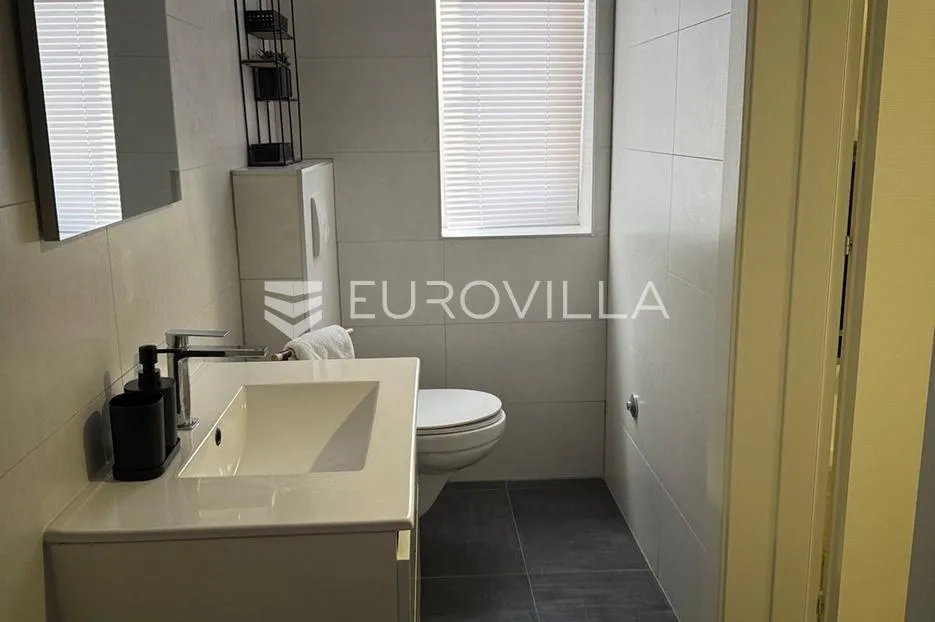 osijek, centar, prodaja, stan 74 m2, kompletno renoviran i namješten - slika 14