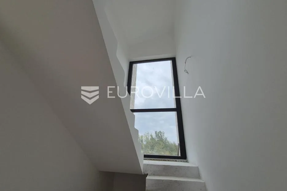 istra, veleniki, kamena vila s bazenom - slika 38