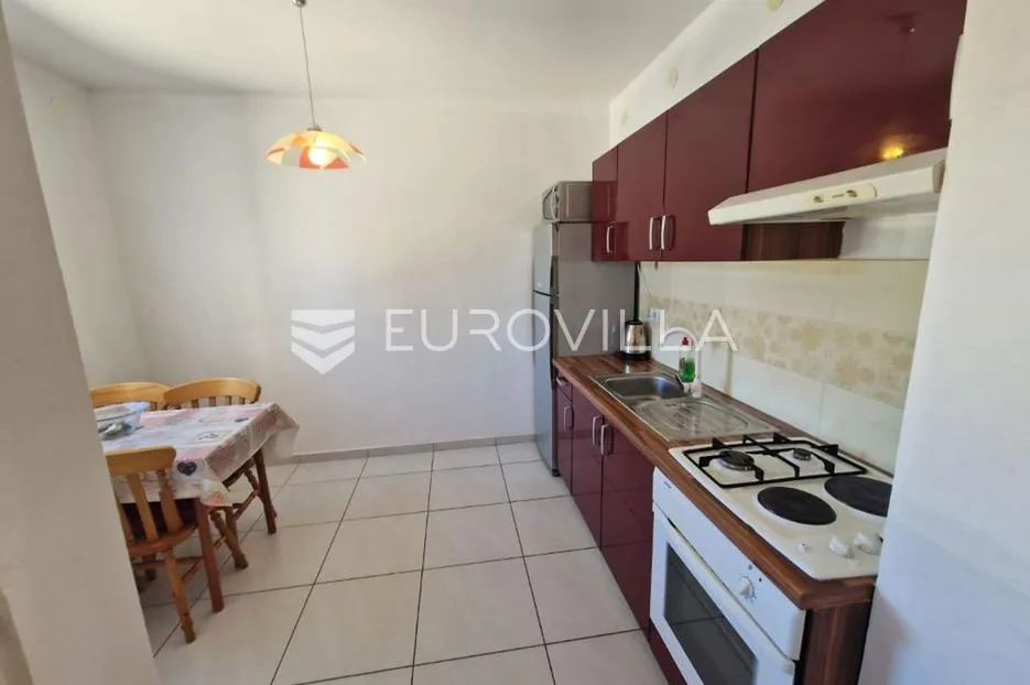 vir, prostrani apartman u prizemlju s terasom i privatnim vrtom - slika 7