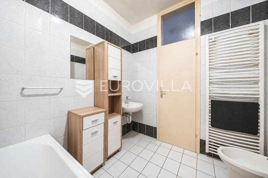 zagreb, bukovačka cesta, prekrasan trosoban stan 87 m² - slika 9