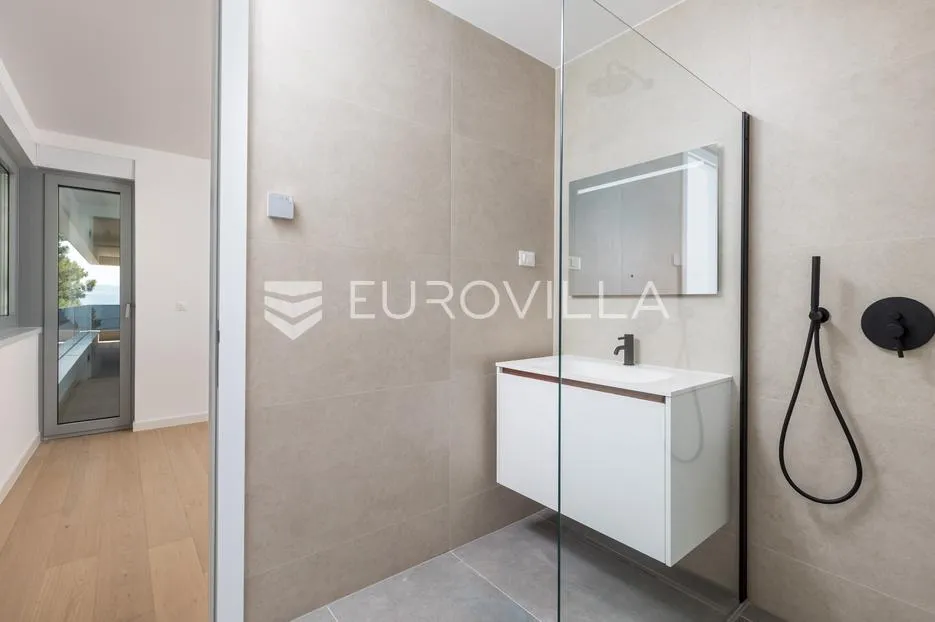 opatija, atraktivan trosoban stan nkp 119 m2 novogradnja - slika 8