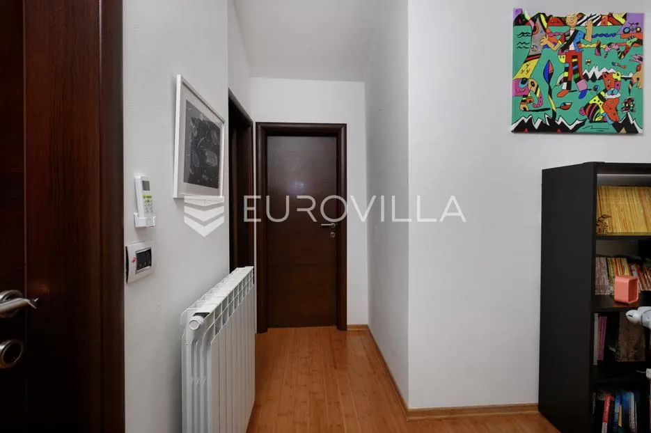 viškovo, marčelji, odličan peterosoban stan 151 m², dvoetažan - slika 17