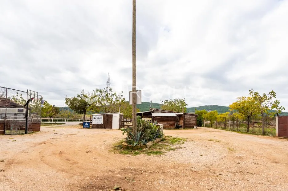 dubrava kod šibenika, uhodani konjički klub na parceli od 20.000,00 m² - slika 11