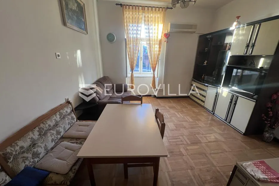 pula, kaštanjer stan u starogradnji 65 m2 - slika 3
