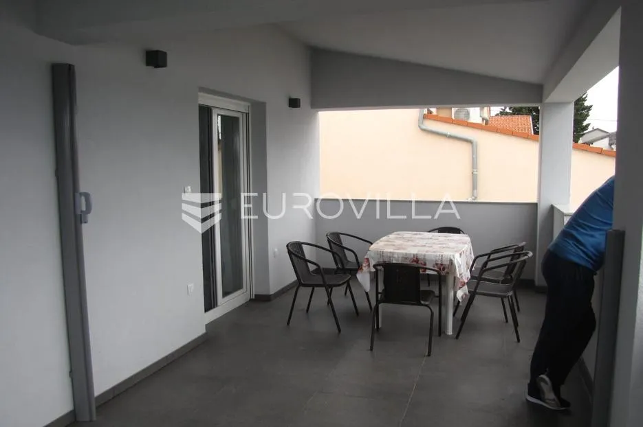 kruševo, crna punta, prekrasna kuća prvi red do mora s tri stambene jedinice - slika 34