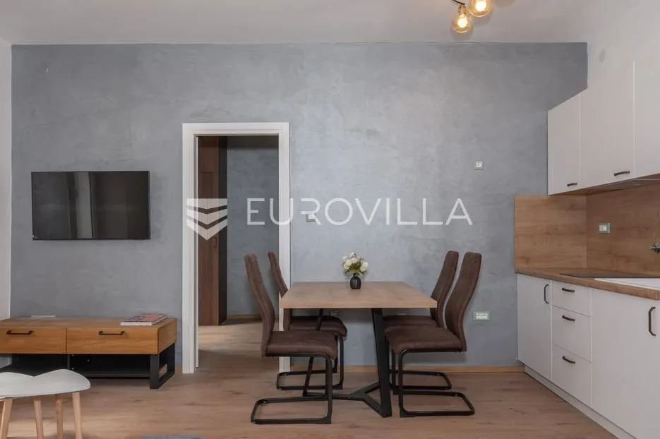 rijeka, centar, peterosoban stan 97 m² s dvije odvojene stambene jedinice - slika 2