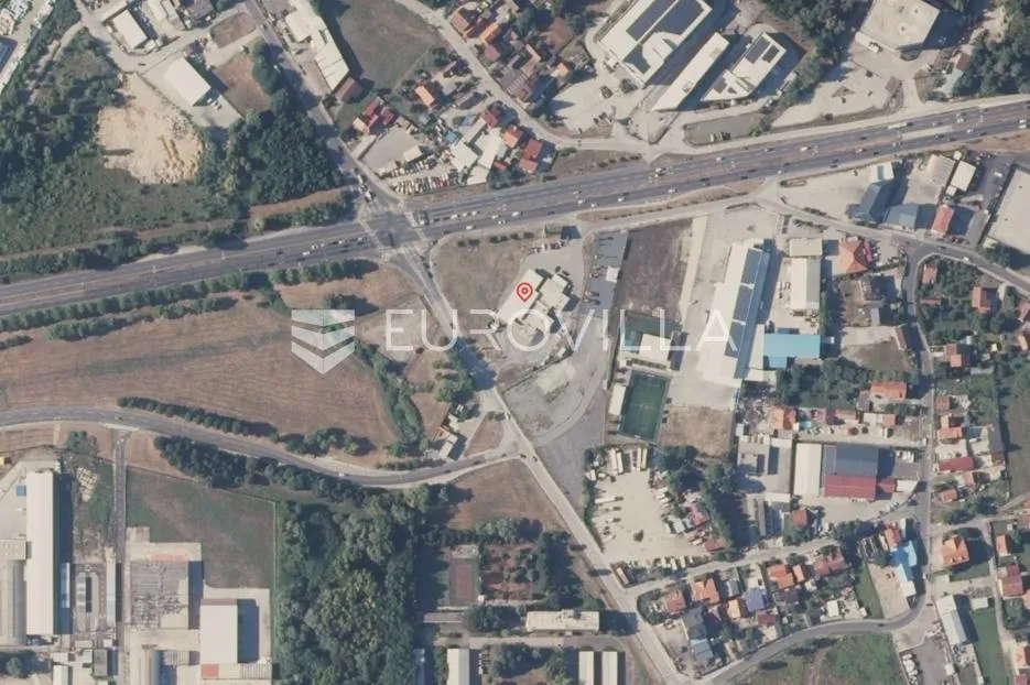 Zagreb, Resnik, poljoprivedno zemljište s 4 hale, 42000 m2