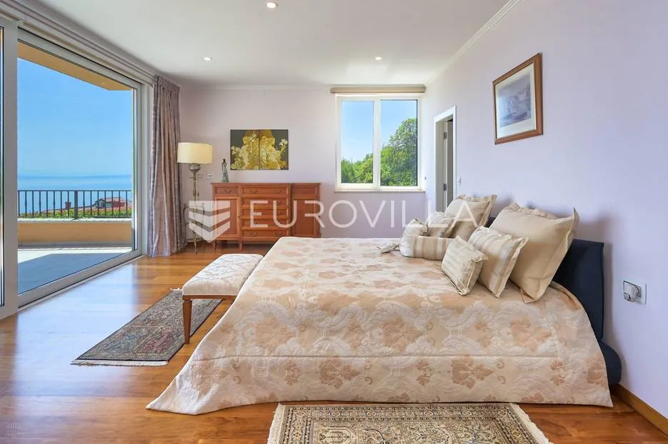 lovran, opatija, vila s bazenom, okućnicom, jedinstvena lokacija - slika 15