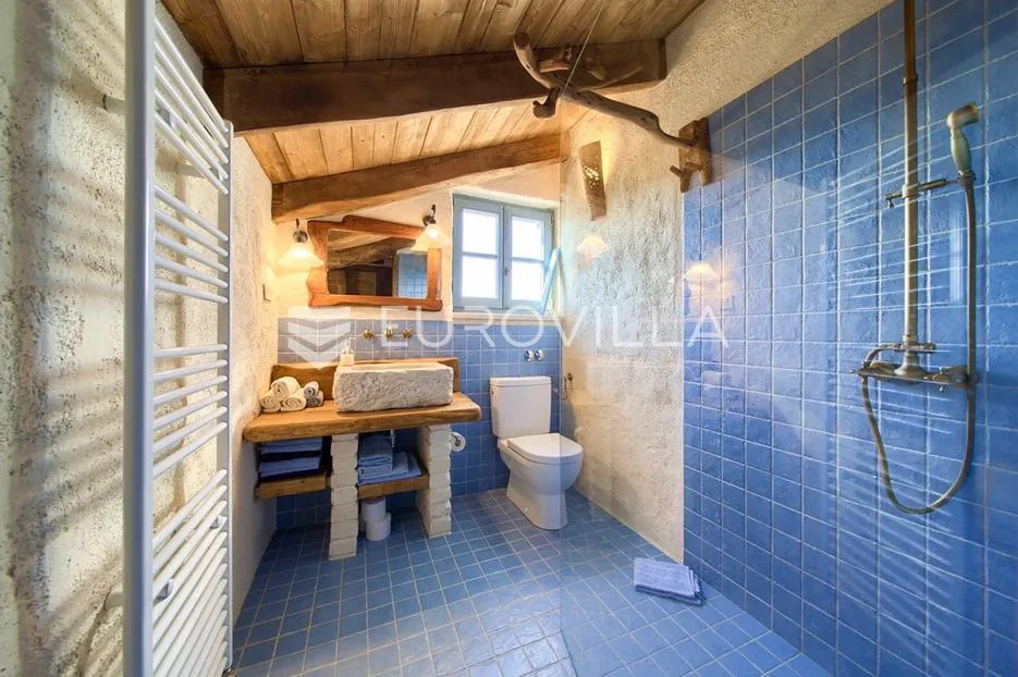 otok krk, malinska, sveti vid, prekrasna mediteranska vila s bazenom - slika 17