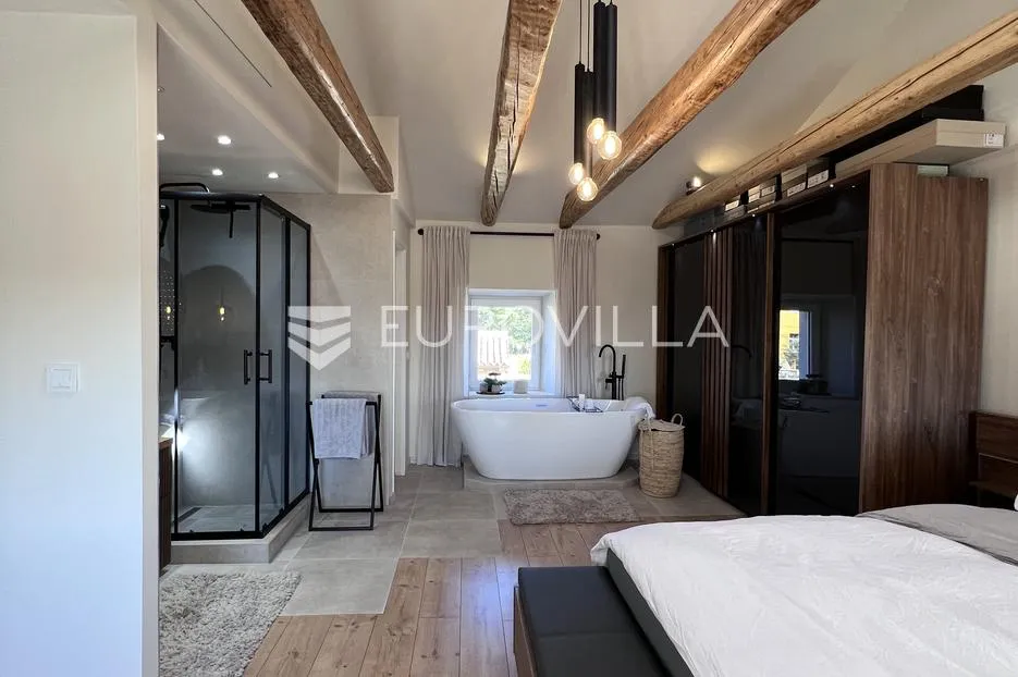 istra, kanfanar, potpuno renovirane dvije kamene kuće, useljive odmah, 130 m² - slika 24