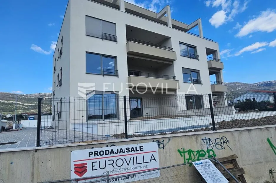 kaštel stari penthouse 102 m² s pogledom na more, garaža s ostavom direkno lift u stan - slika 12