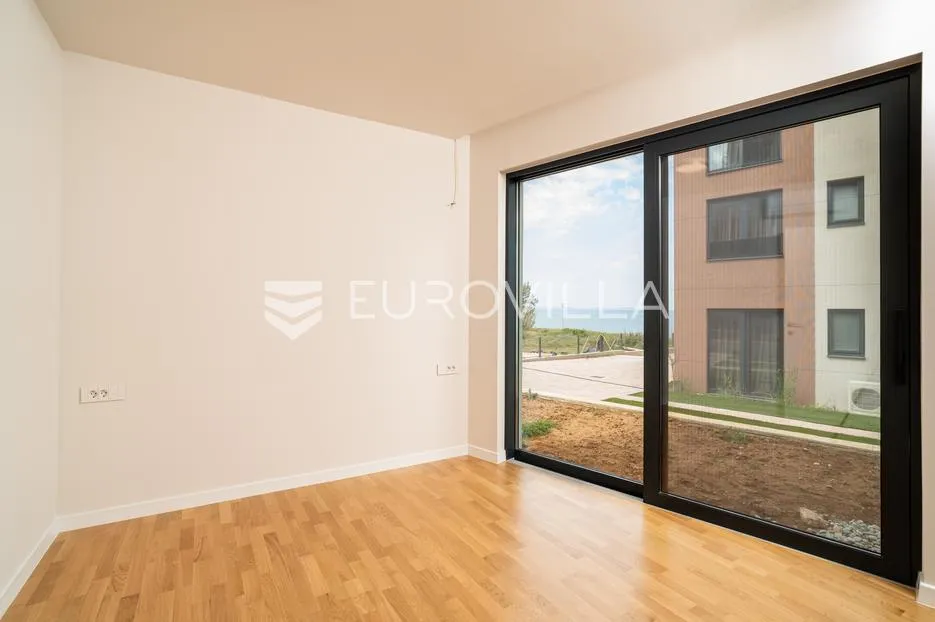 zadar, privlaka, luksuzni dvosoban stan 1. red do mora, 85,57 m² - slika 7
