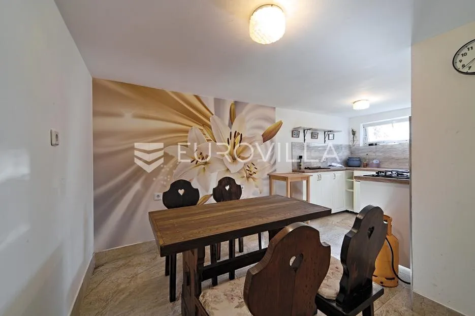 aljmaš, prodaje se lijepa i uređena vikendica površine 87 m² - slika 19