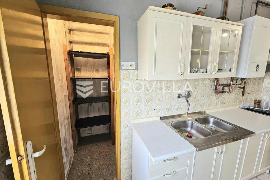 osijek, jug 2, trosoban stan na 2. katu, 49.8 m², obnovljena fasada - slika 5