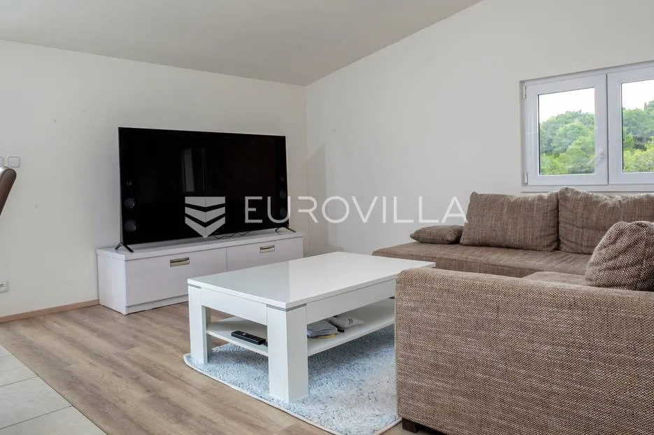šolta, stomorska, mediteranska vila s bazenom i teniskim terenom - slika 4
