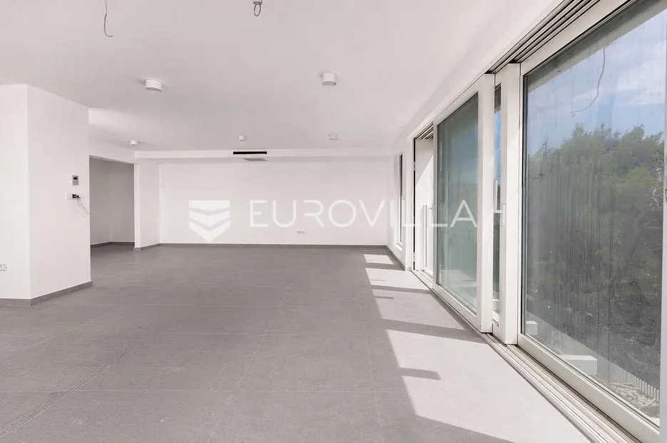opatija privé, ekskluzivan četverosoban stan 138 m², bazen, teretana - slika 7