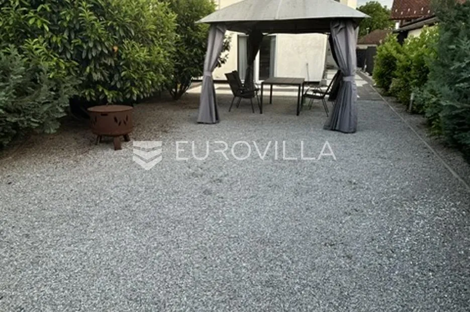 nova gradiška, prostrana i moderna kuća 200 m² - slika 14