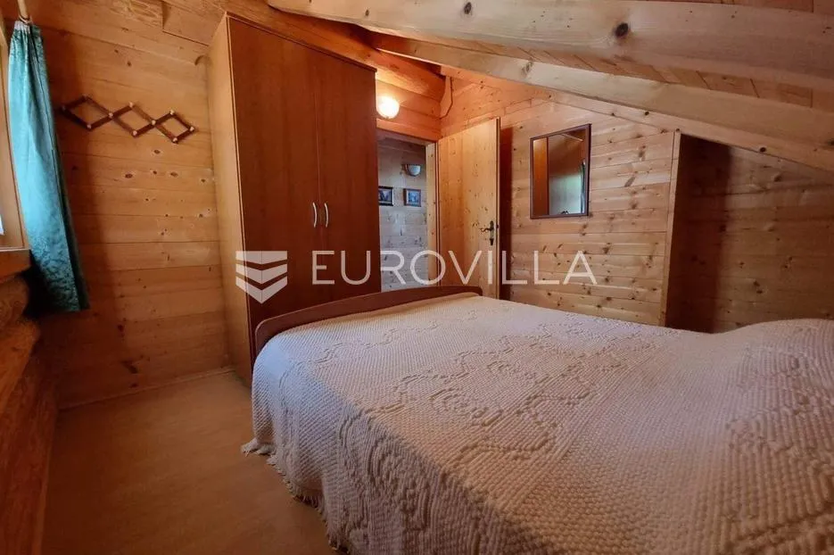 istra, kaštelir, šarmantna drvena kuća 117m2 s pogledom na more - slika 12