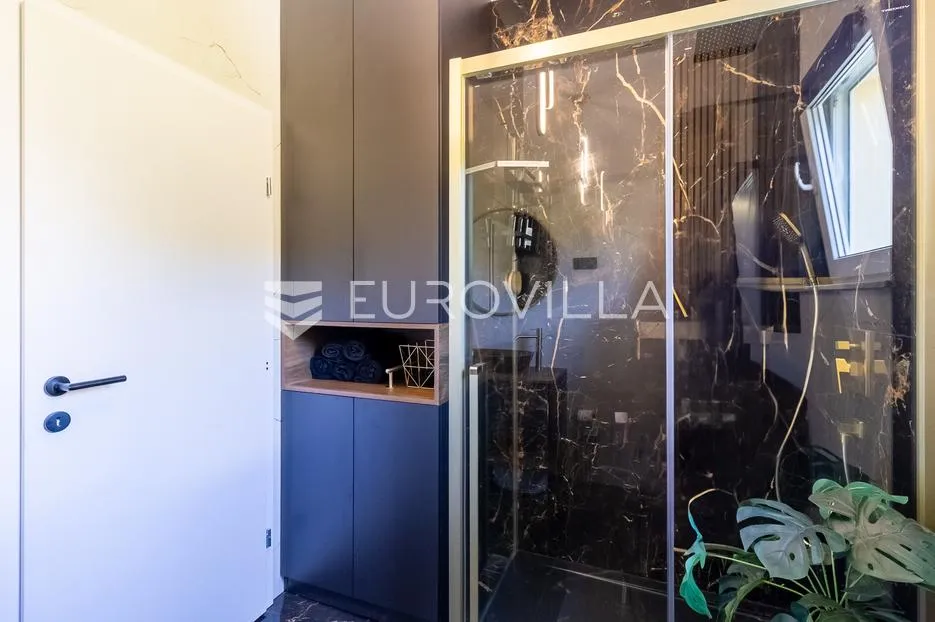opatija, ičići, dizajnerski stan s pogledom na more 91 m² - slika 11
