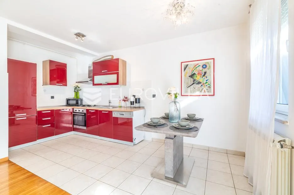 zagreb, goljak, prekrasan trosoban stan sa balkonom, 92 m² - slika 3