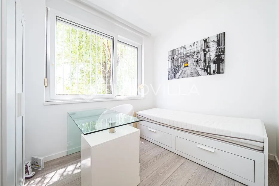 zagreb, remete, predivan četverosoban stan površine 176 m² - slika 18