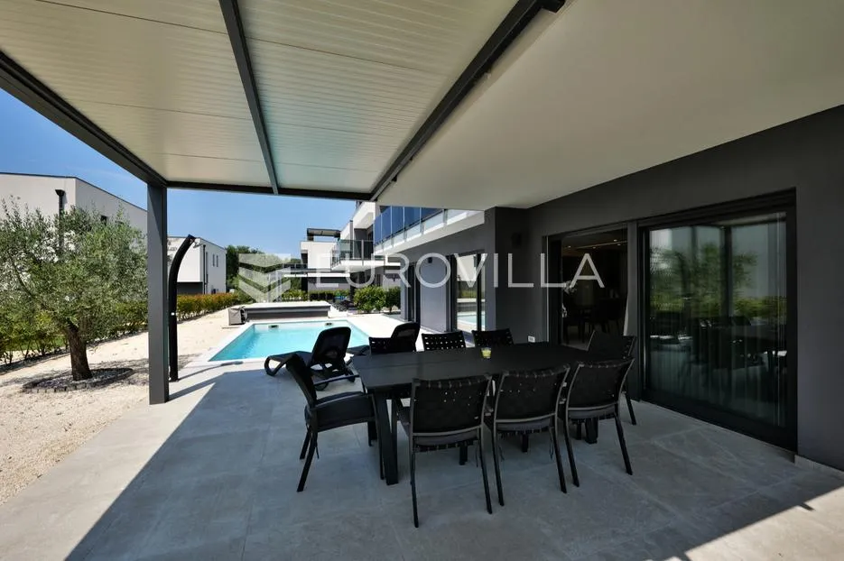 istra, pomer: ekskluzivna moderna vila 286 m² s bazenom i pogledom na more, 400m od obale - slika 52