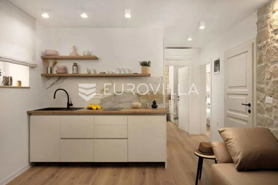 istra, rovinj, predivan stan od 50 m² u centru grada - slika 6