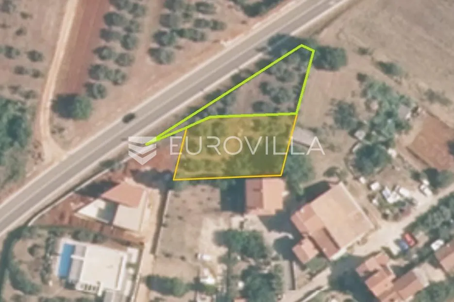 istra, novigrad, građevinsko zemljište od ukupno 1119m2 - slika 5
