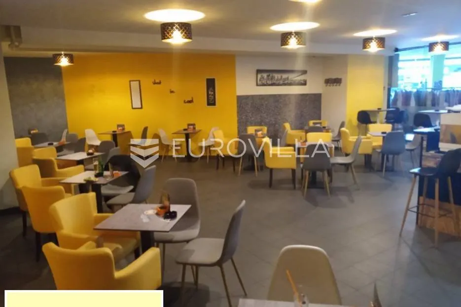 Istra, Pula, centar grada poslovni prostor NKP 130 m2 za više mogućih djelatnosti - Medulin