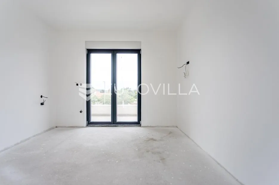 vodice, prostran trosoban stan, 125,82 m² - slika 9