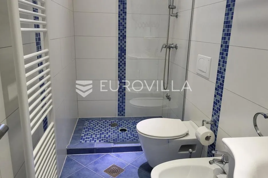 istra, okolica višnjana, apartmanska kuća 500 m² s bazenom i 4 stambene jedinice - slika 29