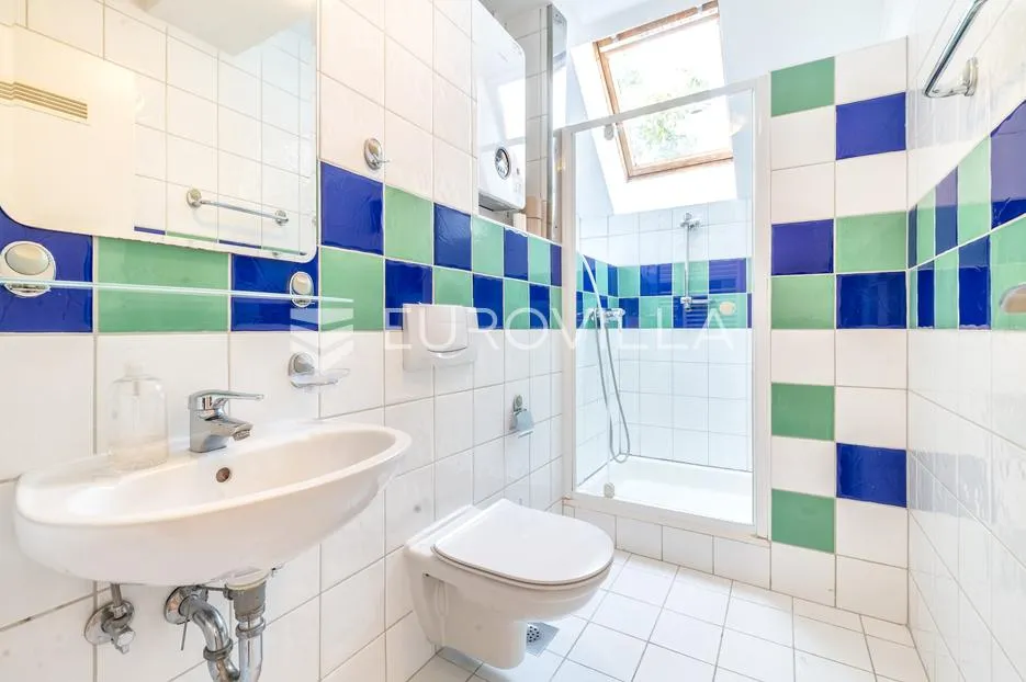 zagreb, pantovčak, pavlinovićeva, dvoetažni peterosoban stan sa balkonom, 170 m² - slika 8