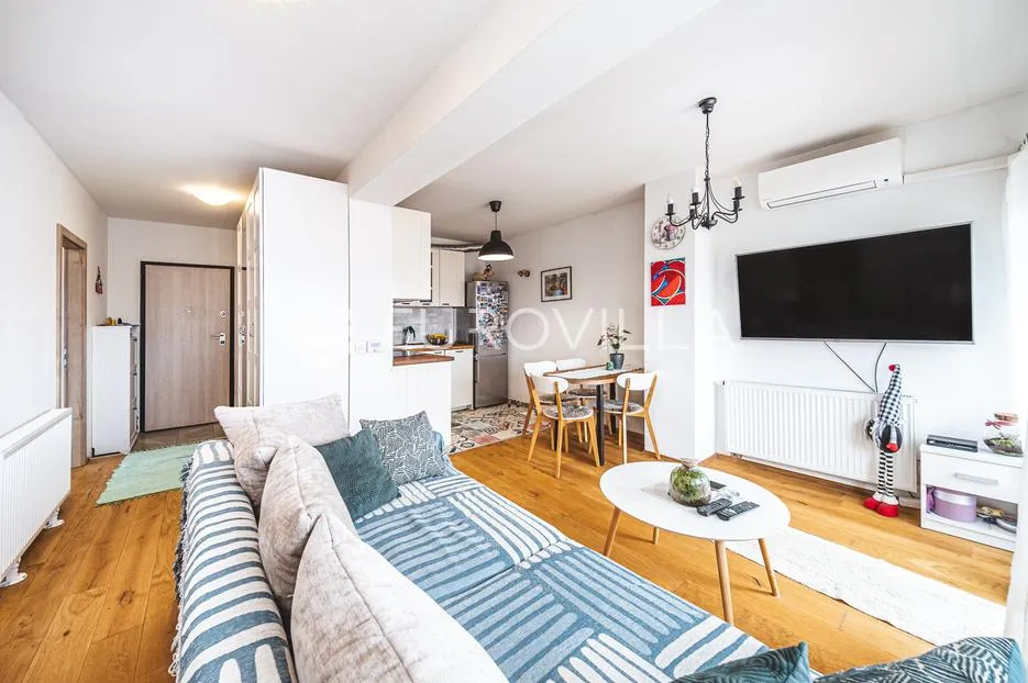 Zagreb, Stenjevec, trosoban stan neto površine 65 m² s panoramskim pogledom i parkingom - Savska Opatovina