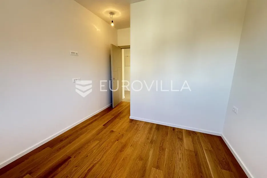 istra, premantura, luksuzni trosobni stan, 1. kat, 67.20 m², 500 od mora - slika 11