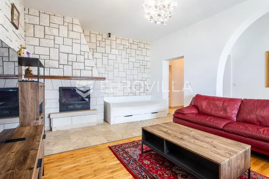 omiš, duće, prostrani dvosoban stan, 109,80 m² - slika 13