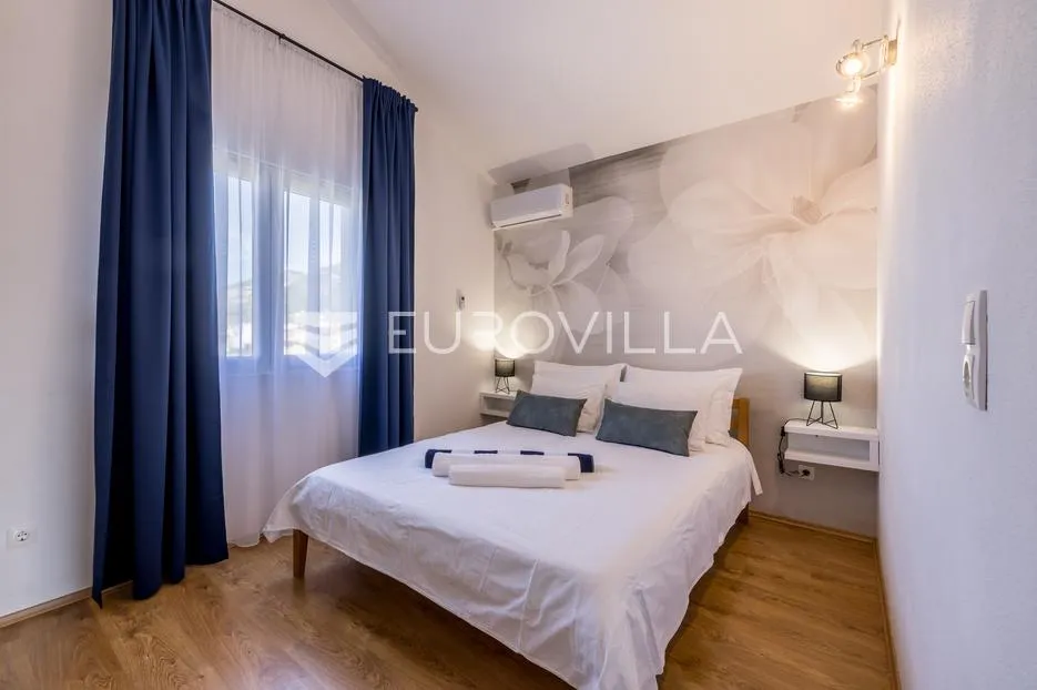 kaštel stari, atraktivna kuća s bazenom na mirnoj lokaciji - slika 5