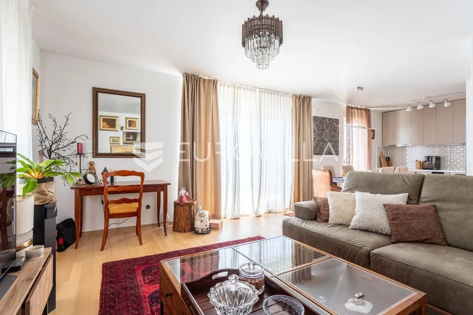 žnjan, moderan penthouse s prekrasnim pogledom na more - slika 2