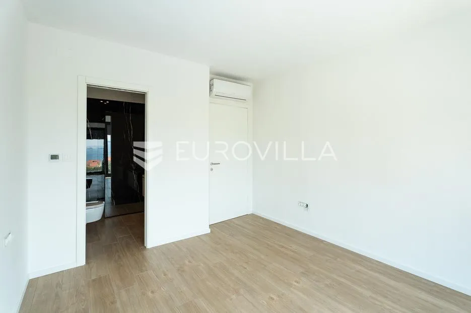 pag, mandre, luksuzno moderna vila 2, u nizu s bazenom i pogledom na more 130 m² - slika 43