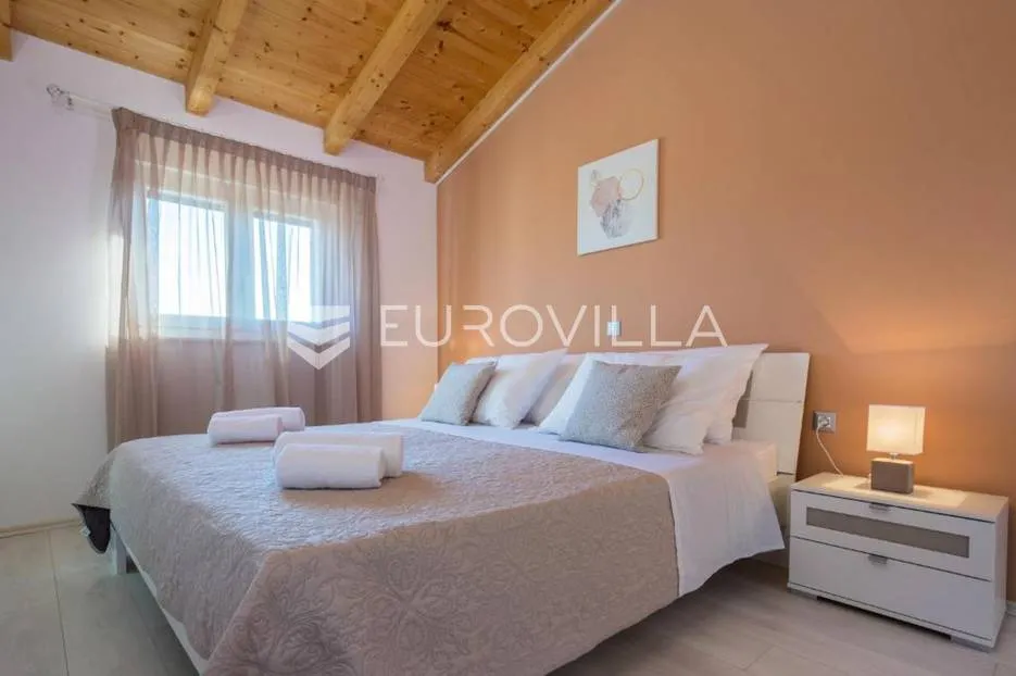istra, fažana, villa sa bazenom i direktnim pogledom na fažanu i brijune - slika 23