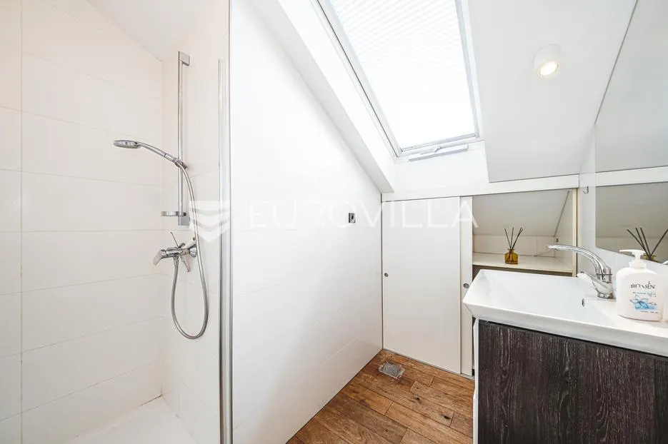zagreb, trešnjevka, prekrasan trosoban stan 120 m² - slika 12