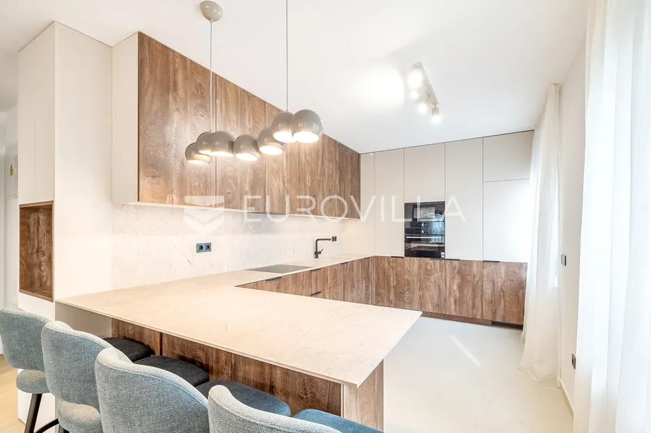 zagreb, kvaternikov trg, atraktivan dvosoban stan, 58 m² - slika 4