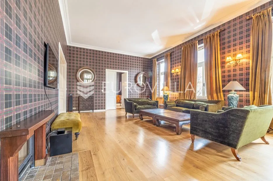 zagreb, zrinjevac luksuzan namješten trosoban stan 200 m² na 1. katu - slika 4