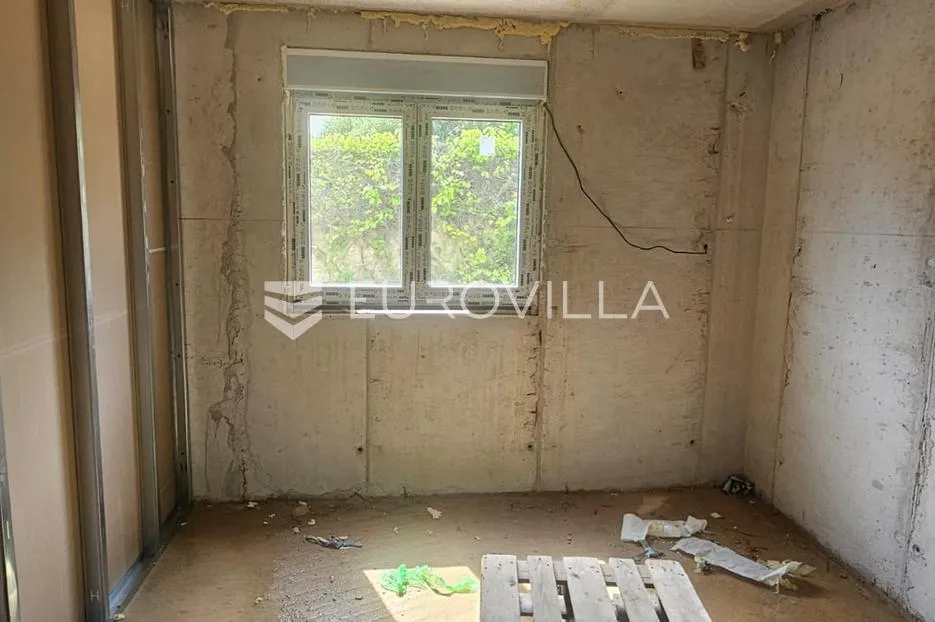 trogir,, seget donji stan 71,65 m² s vrtom u novogradnji s garažom i liftom - slika 4
