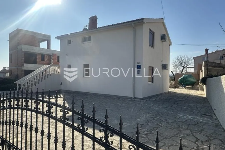medulin, istra, luksuzna samostojeća vila 205 m² s bazenom i pogledom na more - slika 46