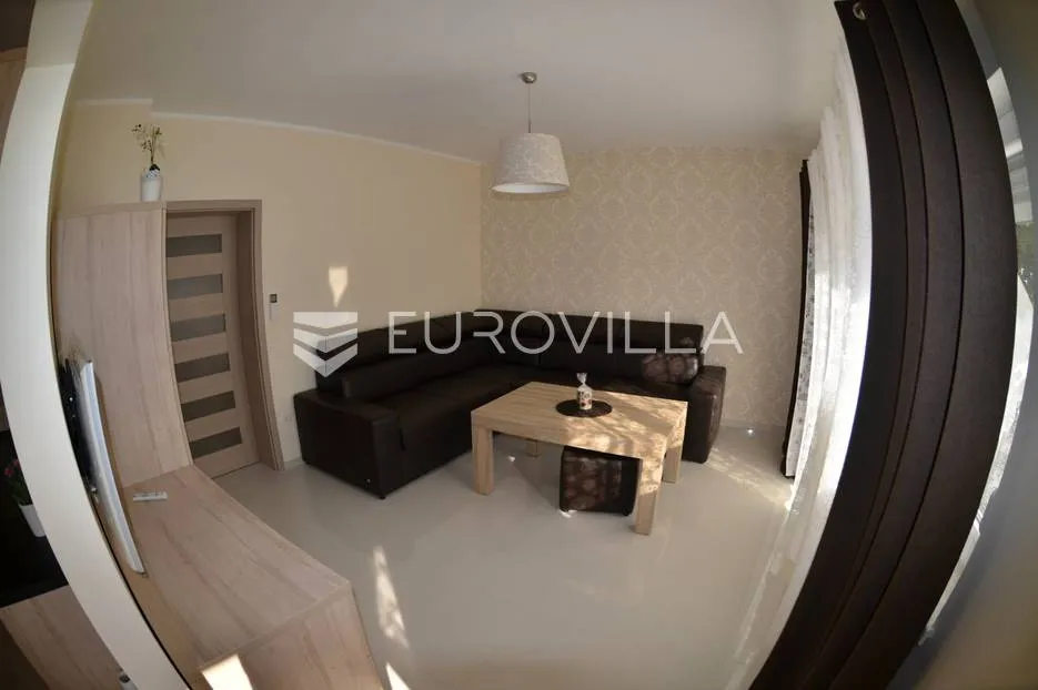 medulin, samostojeća kuća s tri apartmana nkp 240 m2 i pogledom more - slika 17