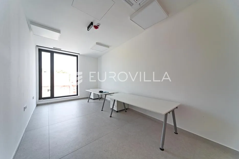 osijek, centar, najam poslovnog prostora 50 m² u modernoj poslovnoj zgradi - slika 2