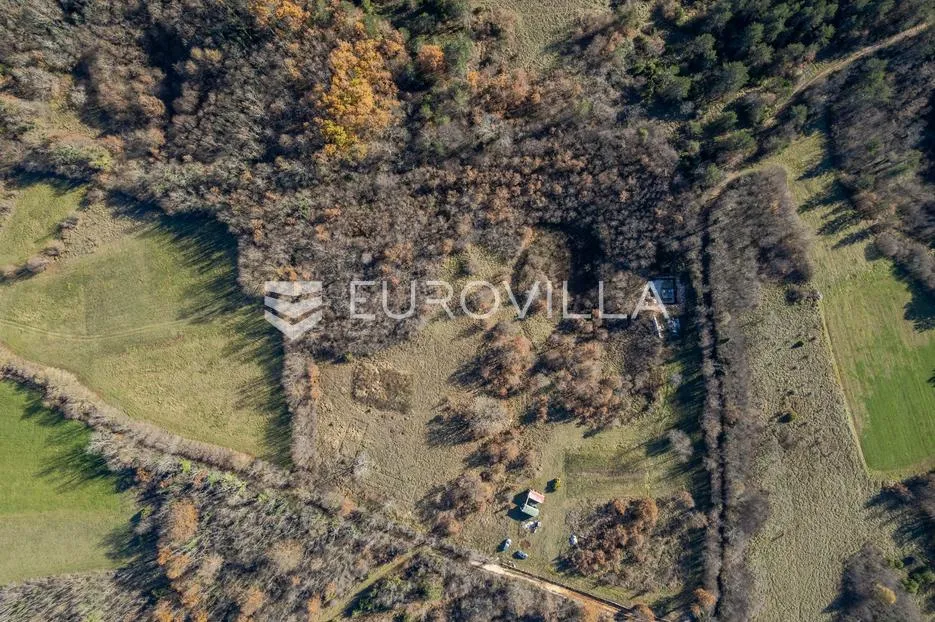 Istra, Pazin, Građevinsko zemljište za izgradnju stambeno, gospodarskog objekta 399 m² - Zabrežani, Pazin