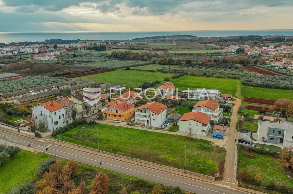 istra, novigrad, građevinsko zemljište 1.858 m2 stambene namjene - slika 5
