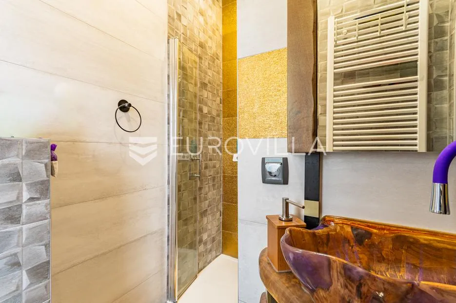varaždin, centar, uređen četvorosoban stan, površine 99,78 m² - slika 16