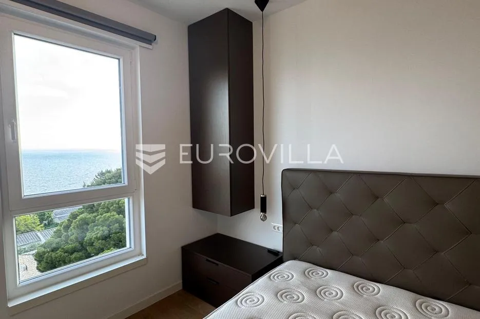 split, bel etage 2, luksuzan jednosoban stan s garažnim mjestom - slika 24